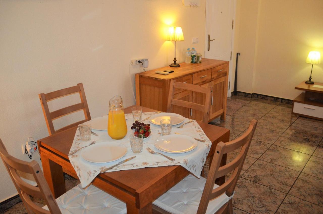 Naufragos Beach Apartment Торрев'єха Екстер'єр фото